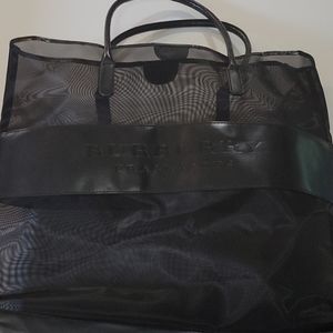 Burberry fragrance tote. Bin 54